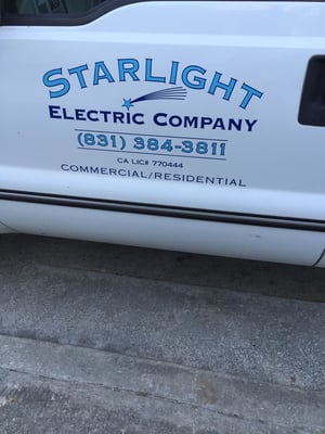 Starlight Electric Company Logo