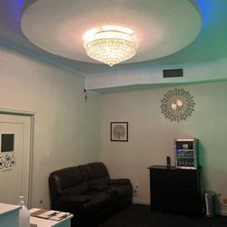 Crystal Water Massage