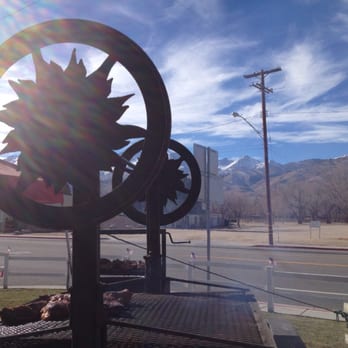 Copper Top BBQ - Yummy - Barbeque Near Me - Big Pine, California