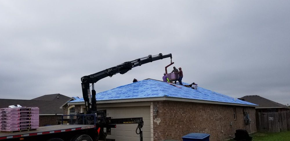 Slide of R & R Roofing