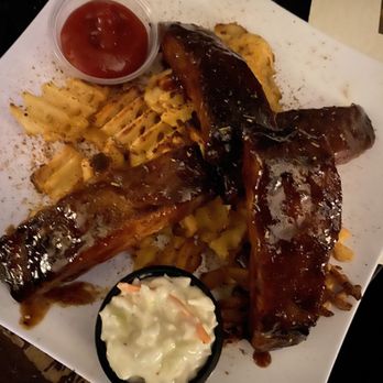 Stogies - Lounges Near Me - Memphis, Tennessee
