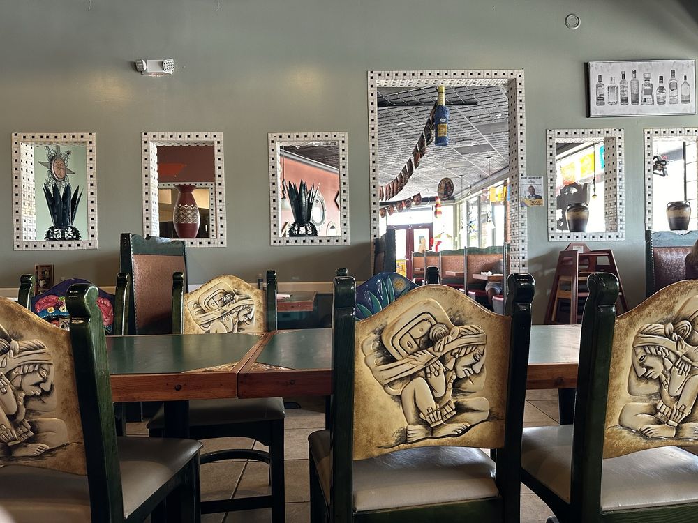 Mayas Grill