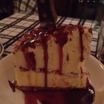 LUXBAR - LuxBar Snickers Pie - Bars Near Me - Chicago, Illinois