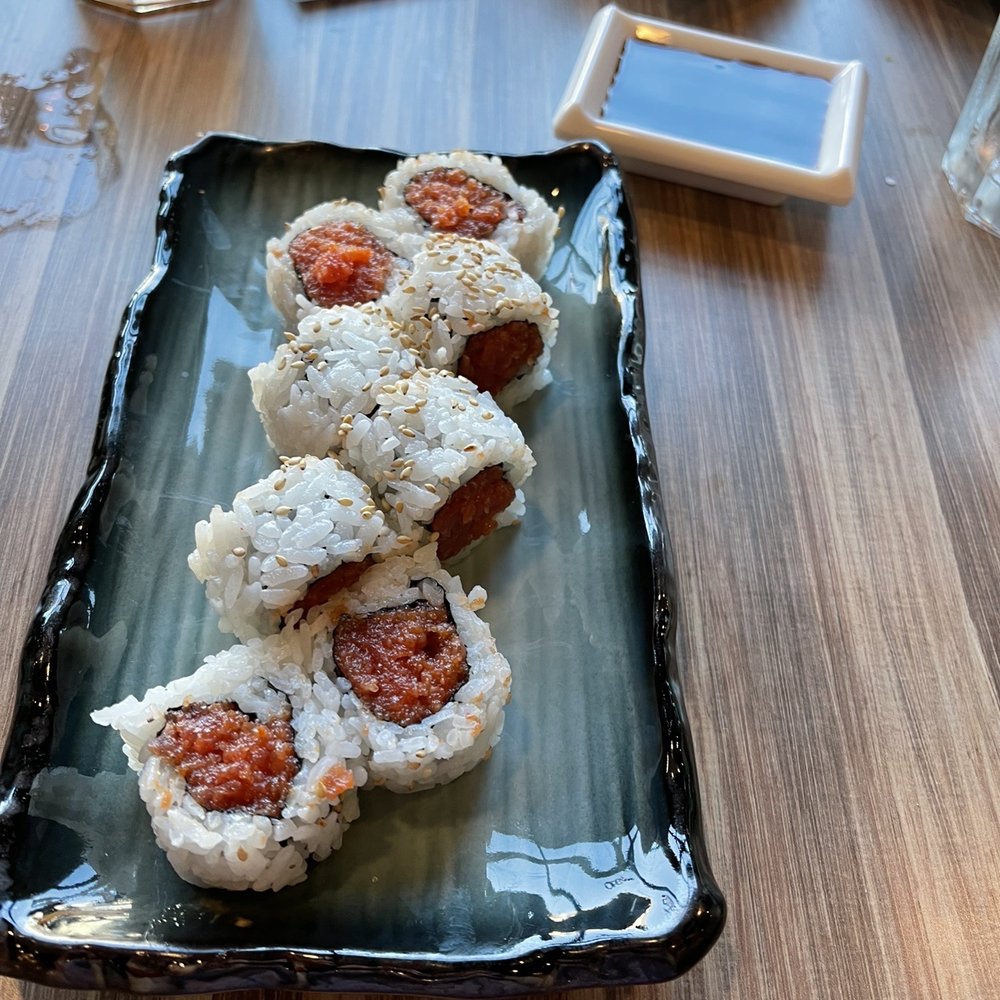 Kawa Sushi - Spicy tuna roll - Sushi Bars Near Me - Rockford, Michigan