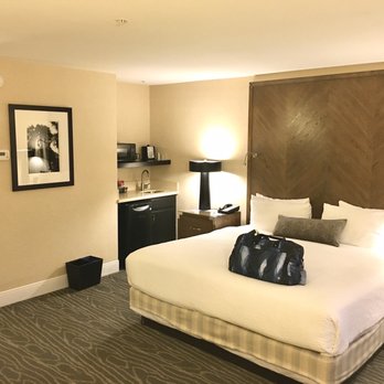 Best Western Plus Stevenson Manor - Beautiful & spacious room - Hotels Near Me - Calistoga, California