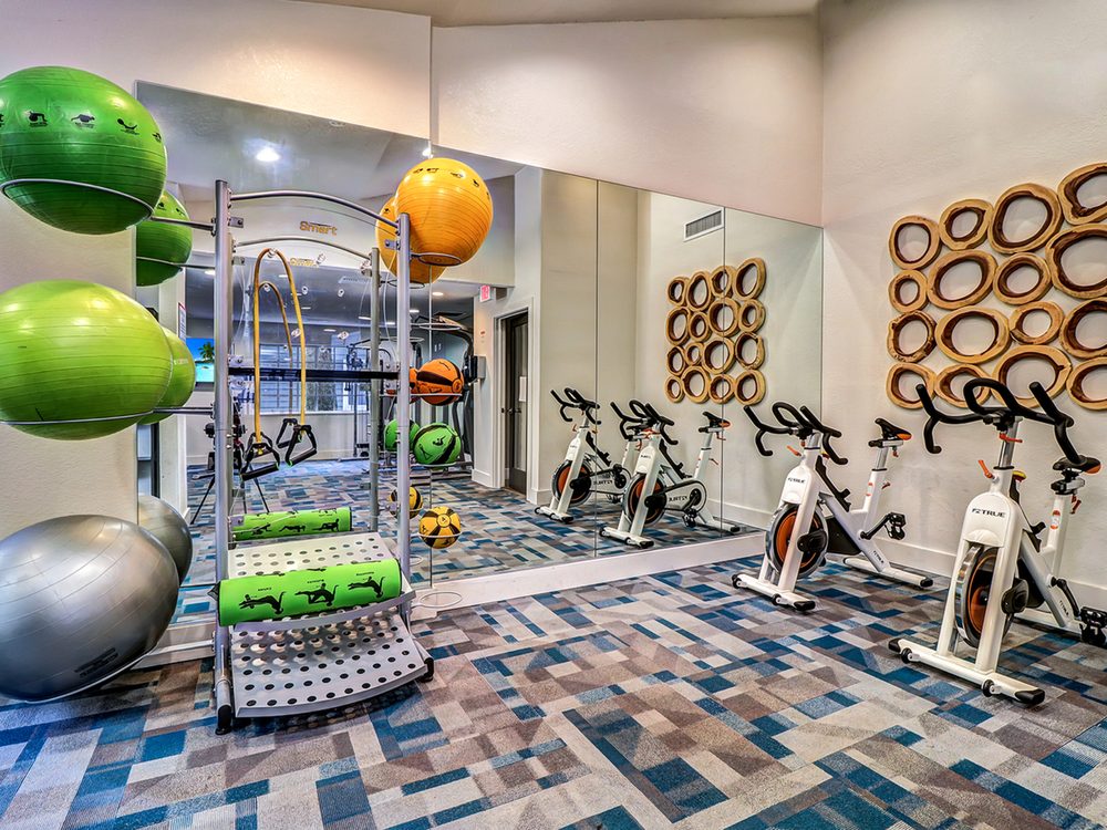 THE AVA APARTMENTS Updated September 2024 20 Photos 4902 N