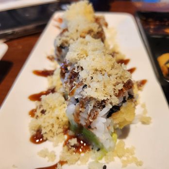 EAT'S SUSHI - Cheese crunch roll - Sushi Bars Near Me - Costa Mesa, California
