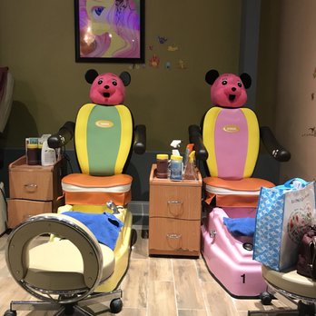 Foxy Nails & Spa - Nail Salons Near Me - Naperville, Illinois