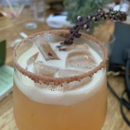 Lavender signature cocktail (presentation 1)