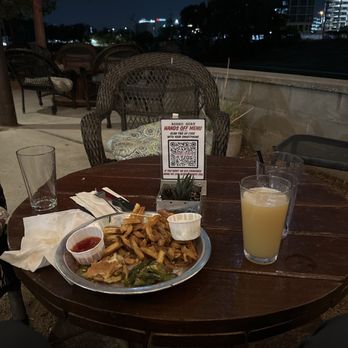 Rodeo Goat - A gentleman having a good evening on a solo dinner - Burgers Near Me - Dallas, Texas Rodeo Goat - A gentleman having a good evening on a solo dinner - Burgers Near Me - Dallas, Texas