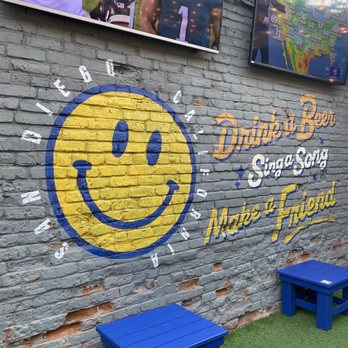 Happy Does Bar - Bars Near Me - San Diego, California