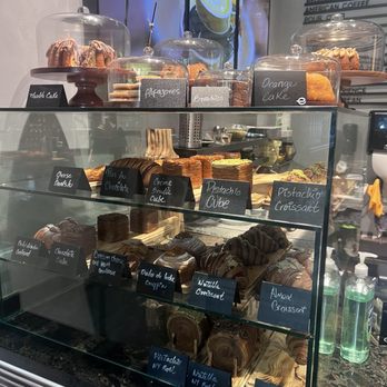 Equilibrio Coffee House - Pastry case - Coffee & Tea Near Me - Weston, Florida