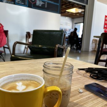 Game N Grounds - Latte & Queen's lavender - Coffee & Tea Near Me - Los Angeles, California Game N Grounds - Latte & Queen's lavender - Coffee & Tea Near Me - Los Angeles, California