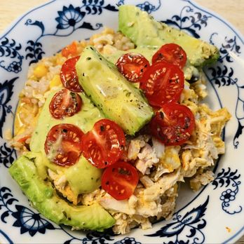 H-E-B Murphy - Chicken and rice with avocado sauce, which is available in the freshly prepared entrée section. - Grocery Near Me - Murphy, Texas H-E-B Murphy - Chicken and rice with avocado sauce, which is available in the freshly prepared entrée section. - Grocery Near Me - Murphy, Texas
