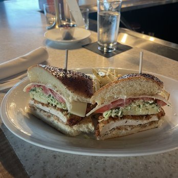 Towne Grill - Grilled chicken sandwich - New American Near Me - Fort Worth, Texas