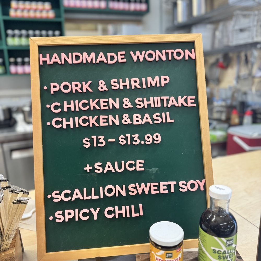 Yee Mama - Menu - Food Stands Near Me - Cincinnati, Ohio Yee Mama - Menu - Food Stands Near Me - Cincinnati, Ohio