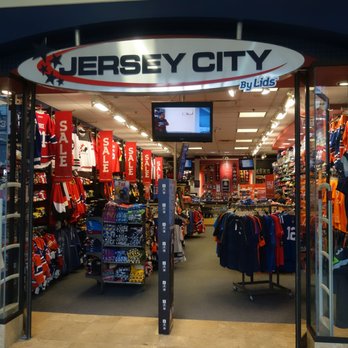 West Edmonton Mall - Shopping Centers Near Me - Edmonton, Alberta West Edmonton Mall - Shopping Centers Near Me - Edmonton, Alberta