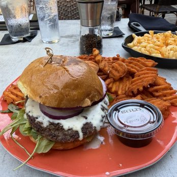 Gusto Grill - Truffle Gouda BLK TRUFFLE GOUDA SMASH BURGER - Bars Near Me - East Brunswick, New Jersey Gusto Grill - Truffle Gouda BLK TRUFFLE GOUDA SMASH BURGER - Bars Near Me - East Brunswick, New Jersey