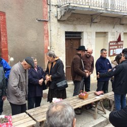 Chef Todd's Epicurean Adventures - The truffle market in Lalbenque!