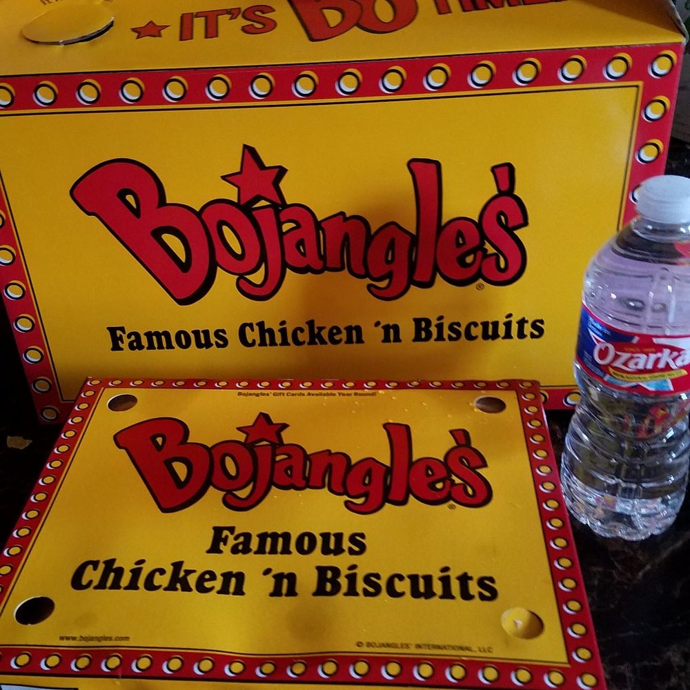 This big ol' box has four fried chickens inside!! The little box has twenty biscuits. Great stuff!!