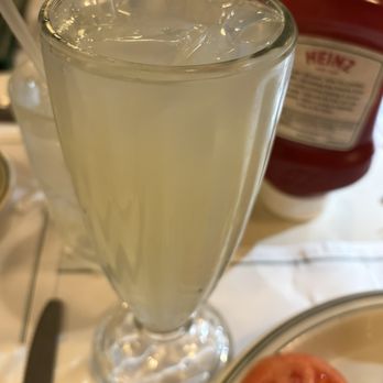 Versailles - Lemonade - Cuban Near Me - Miami, Florida Versailles - Lemonade - Cuban Near Me - Miami, Florida
