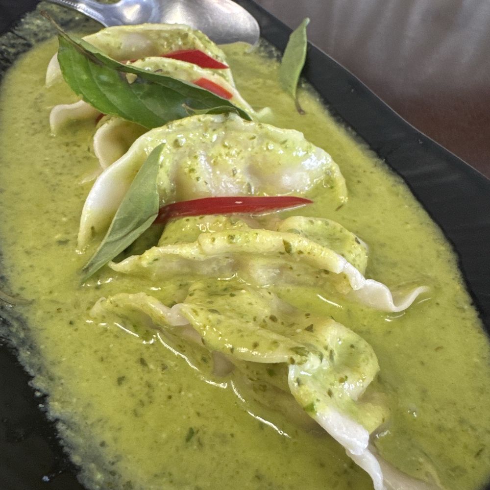 Green curry Dumpling with curry sauce Green curry Dumpling with curry sauce