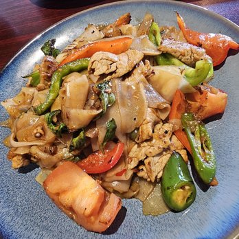 Pad Thai Classic - 95. Mint Leaf Noodle (Pad Kee Mao) - Thai Near Me - Long Beach, California Pad Thai Classic - 95. Mint Leaf Noodle (Pad Kee Mao) - Thai Near Me - Long Beach, California