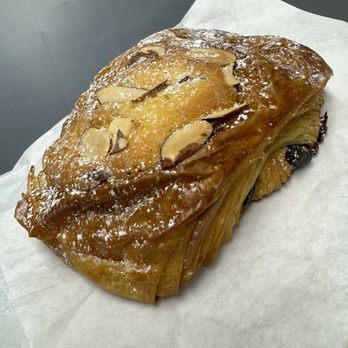 Oh La La - Chocolate Almond Croissant - Bakeries Near Me - Pasadena, California