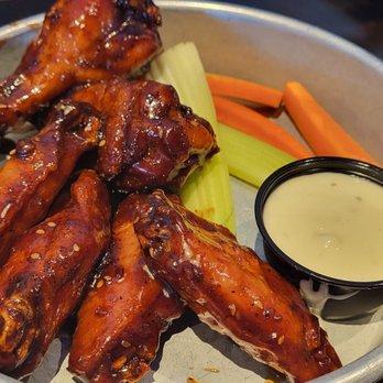 Babylon Burger Bar - 5/7/23 Teriyaki wings.  Very good! - Burgers Near Me - Babylon, New York