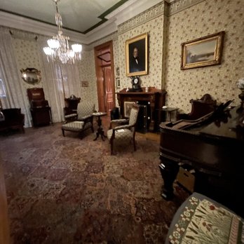 Benjamin Harrison Presidential Site - Back parlor - Landmarks & Historical Buildings Near Me - Indianapolis, Indiana Benjamin Harrison Presidential Site - Back parlor - Landmarks & Historical Buildings Near Me - Indianapolis, Indiana
