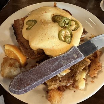 Winnie & Ethel's Downtown Diner - Pork belly Eggs Benedict - Diners Near Me - Las Vegas, Nevada Winnie & Ethel's Downtown Diner - Pork belly Eggs Benedict - Diners Near Me - Las Vegas, Nevada