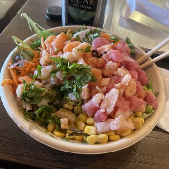 Poke2 Grill - Medium Bowl - shrimp, salmon, tuna - Poke Near Me - Downey, California Poke2 Grill - Medium Bowl - shrimp, salmon, tuna - Poke Near Me - Downey, California