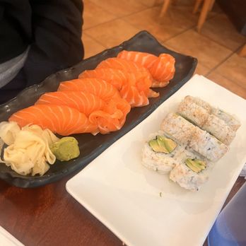 bigtuna Japanese Restaurant - Avocado roll and salmon roll - Sushi Bars Near Me - Lancaster, California