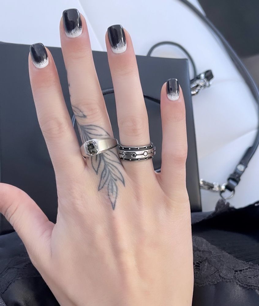 Dynasty Nail Logo