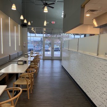 Quickly - Dining area and entrance - Bubble Tea Near Me - Buford, Georgia