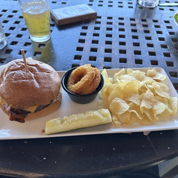 Kona Brewing - Bacon Cheeseburger with the onion rings on the side - Pubs Near Me - Honolulu, Hawaii