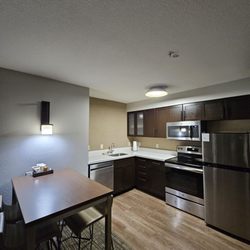 Residence Inn Salinas Monterey - full kitchen...2 bd & 2ba suite with full kitchen...