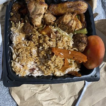 Rocatone Seafood Restaurant - Small (Medium )plate of stew chicken and extra plantains - Seafood Near Me - Bronx, New York