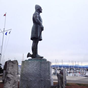 Leif Erikson Statue - Leif standing tall - Landmarks & Historical Buildings Near Me - Seattle, Washington Leif Erikson Statue - Leif standing tall - Landmarks & Historical Buildings Near Me - Seattle, Washington