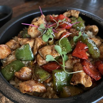 Fúdo - Fried Rice with Chicken - Asian Fusion Near Me - Chamblee, Georgia Fúdo - Fried Rice with Chicken - Asian Fusion Near Me - Chamblee, Georgia