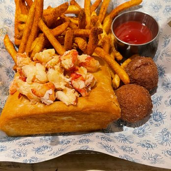 Peacemaker Lobster and Crab - Lobster roll - Seafood Near Me - Tulsa, Oklahoma Peacemaker Lobster and Crab - Lobster roll - Seafood Near Me - Tulsa, Oklahoma