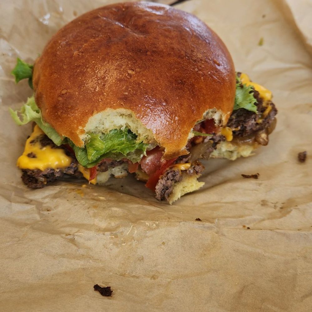 Del's Roadside Kinderhook - Double burger - Burgers Near Me - Kinderhook, New York Del's Roadside Kinderhook - Double burger - Burgers Near Me - Kinderhook, New York