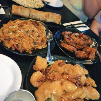 Home Eat - 153. Shrimp & Ham Fried Rice 150. Chow Fun with Beef 96. Honey Walnut Shrimp 82. Fried Chicken Wings with Spicy Pepper Sauce - Chinese Near Me - Santa Clara, California