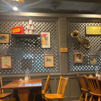 Cracker Barrel Old Country Store - Breakfast & Brunch Near Me - Hamilton Township, New Jersey