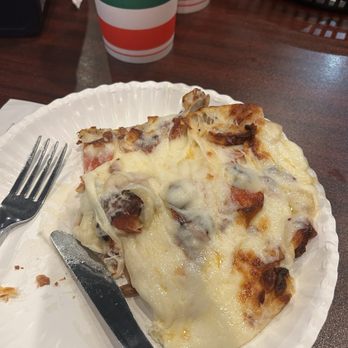 Ginos Real New york Pizza - Mush pile - Pizza Near Me - Myrtle Beach, South Carolina Ginos Real New york Pizza - Mush pile - Pizza Near Me - Myrtle Beach, South Carolina