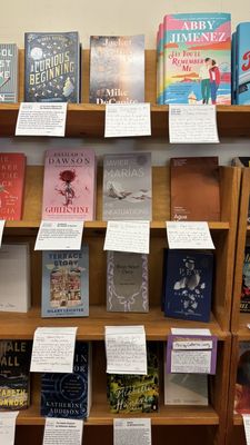 57th Street Books by null