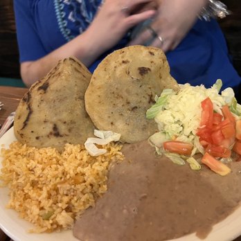 Jorge’s Mexican Restaurant - Gordita plate. - Mexican Near Me - San Marcos, Texas
