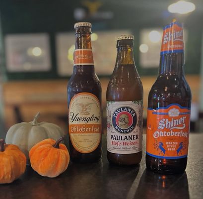 Rae's Rbar & Grill by null