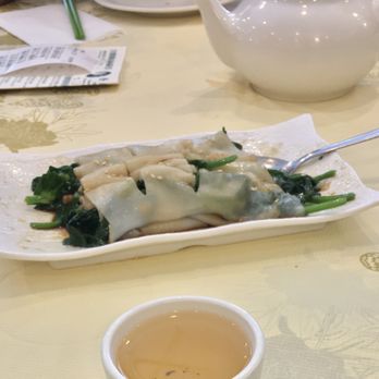 Po Kong Vegetarian Restaurant - Pea Tips Rice Sheet Roll - Dim Sum Near Me - Vancouver, British Columbia Po Kong Vegetarian Restaurant - Pea Tips Rice Sheet Roll - Dim Sum Near Me - Vancouver, British Columbia