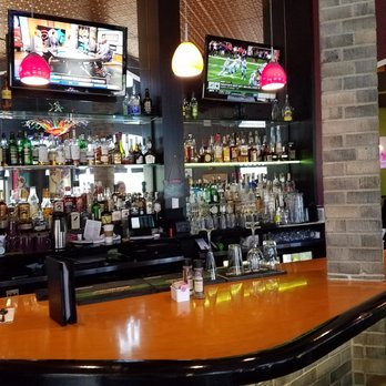 Uptown Kitchen - bar - New American Near Me - Granger, Indiana